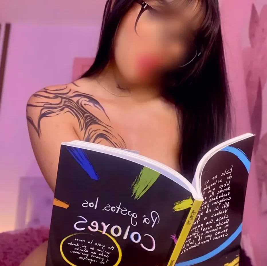 Julia, 23 años